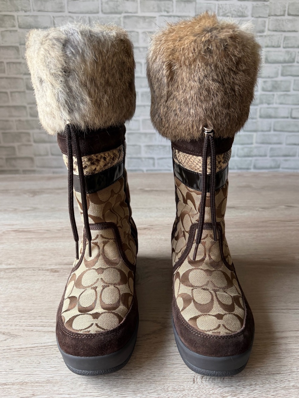 Coach Lorna Rabbit Fur Lined Winter Boots Signature Brown Size 7M - Picture 4 of 17
